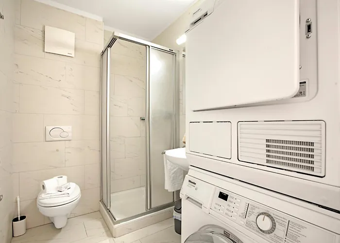 ô With Garden - Happy * Ascona